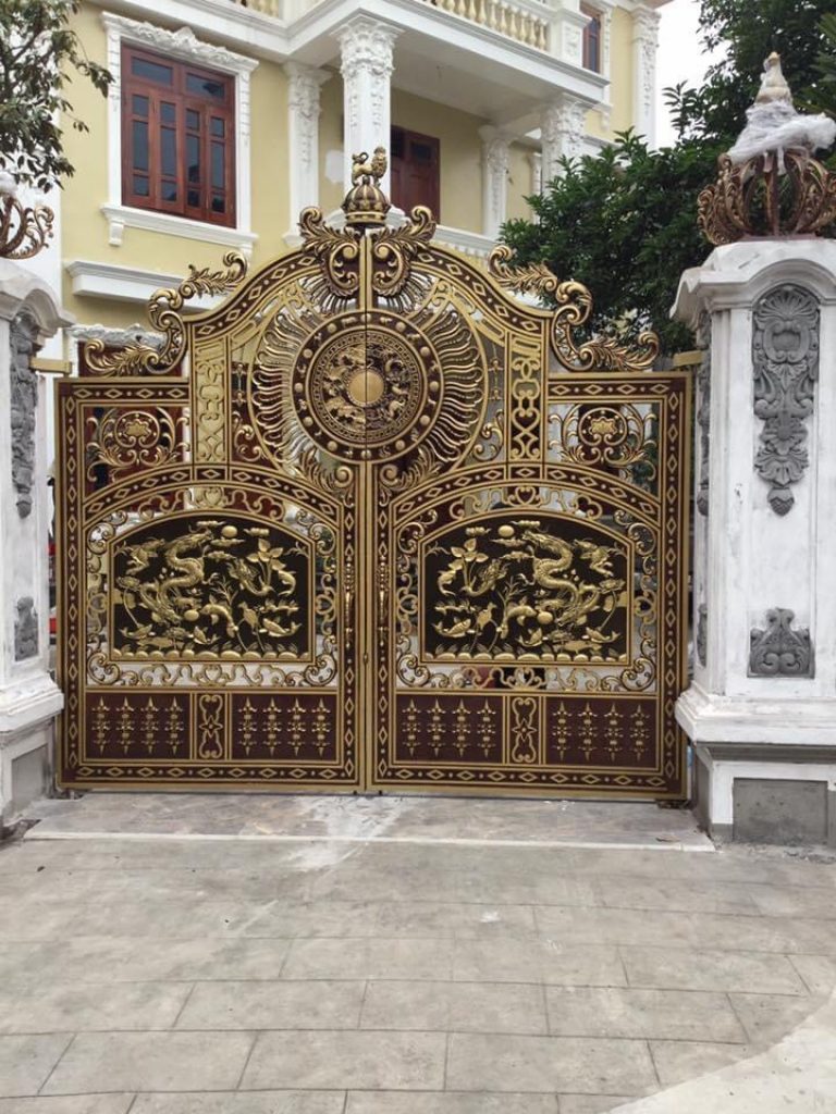 Cổng nhôm đúc rồng mẫu C-176
