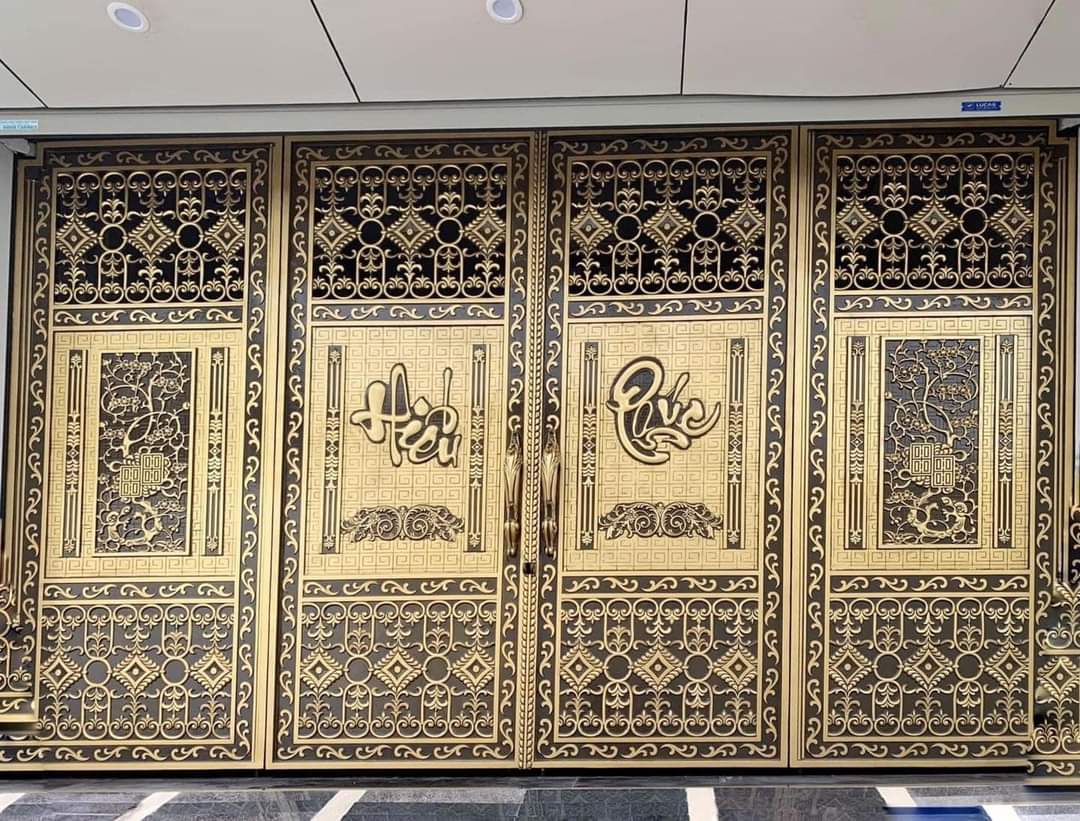 Cổng nhôm đúc Hiếu Phúc mẫu C-206