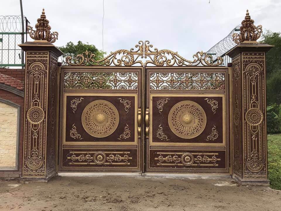 Cổng nhôm đúc trống đồng mẫu C-141
